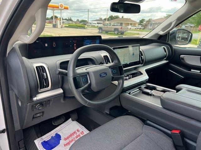 Ford Expedition Active 4x4 2025