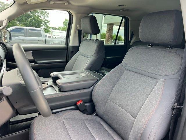 Ford Expedition Active 4x4 2025