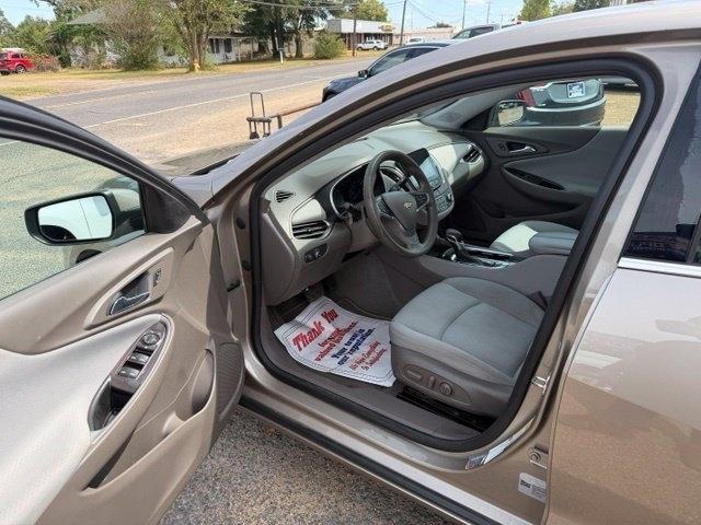 Chevrolet Malibu 4dr Sdn LT 2022