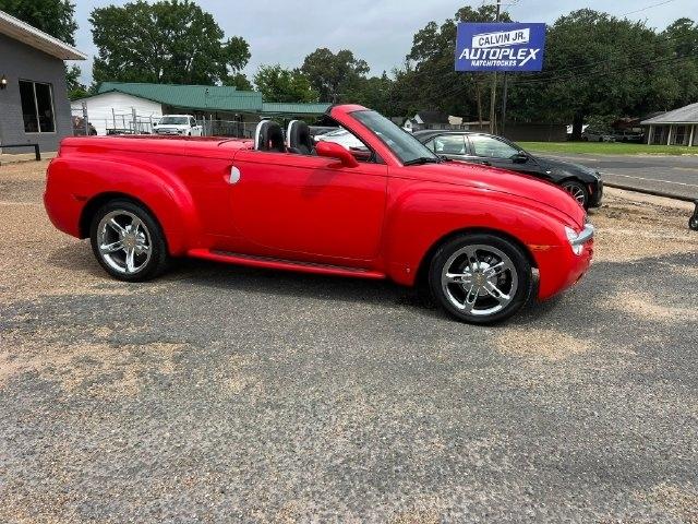 Chevrolet SSR Reg Cab 116.0" WB LS 2006