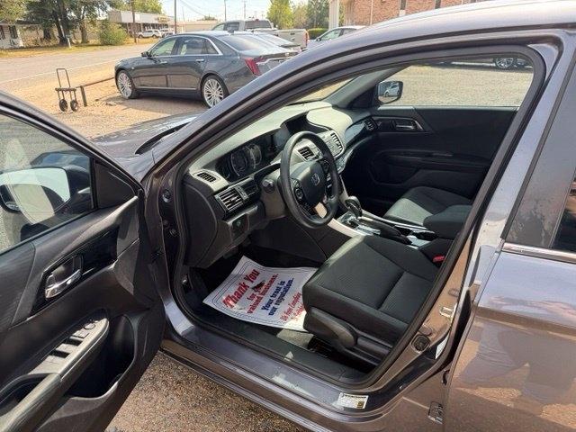 Honda Accord 4dr I4 CVT LX 2016
