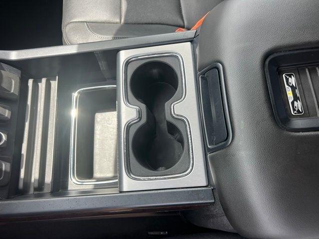 GMC Sierra 1500 4WD Crew Cab 143.5" SLT 2018