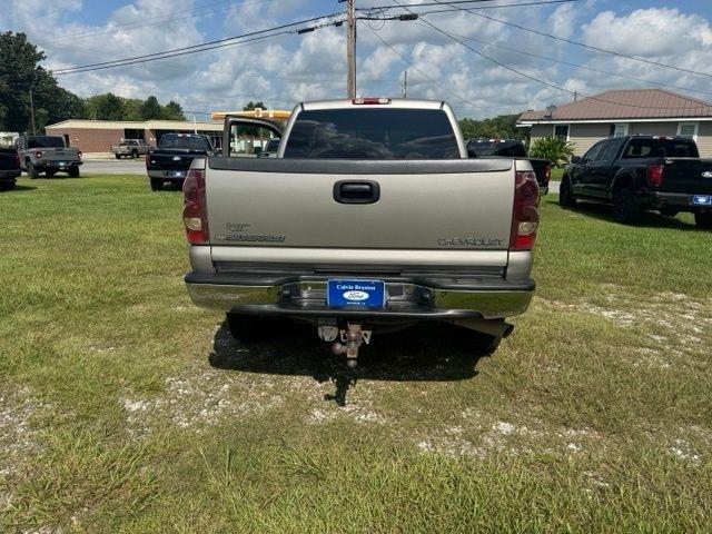 Chevrolet Silverado 2500HD Crew Cab 153" WB LS 2003