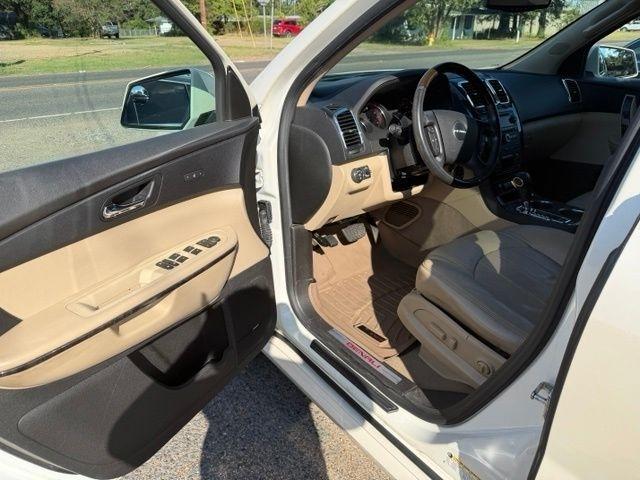 GMC Acadia FWD 4dr Denali 2012