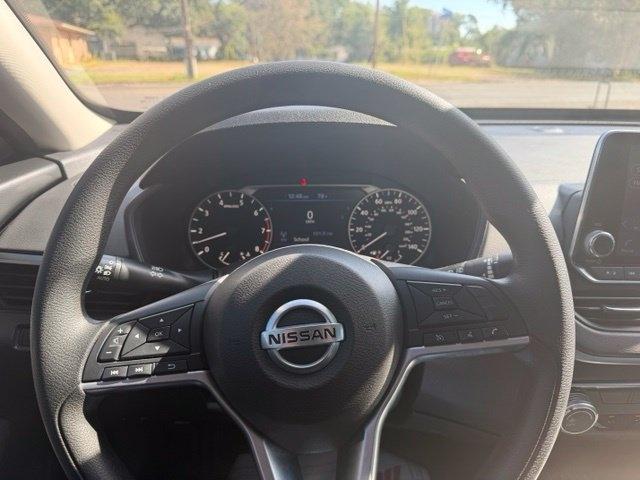 Nissan Altima 2.5 SV Sedan 2022