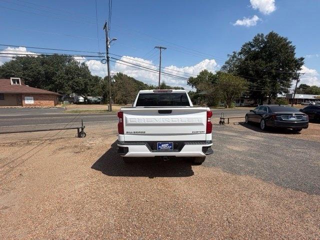 Chevrolet Silverado 1500 2WD Crew Cab 147" Custom 2026