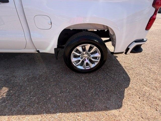 Chevrolet Silverado 1500 2WD Crew Cab 147" Custom 2026