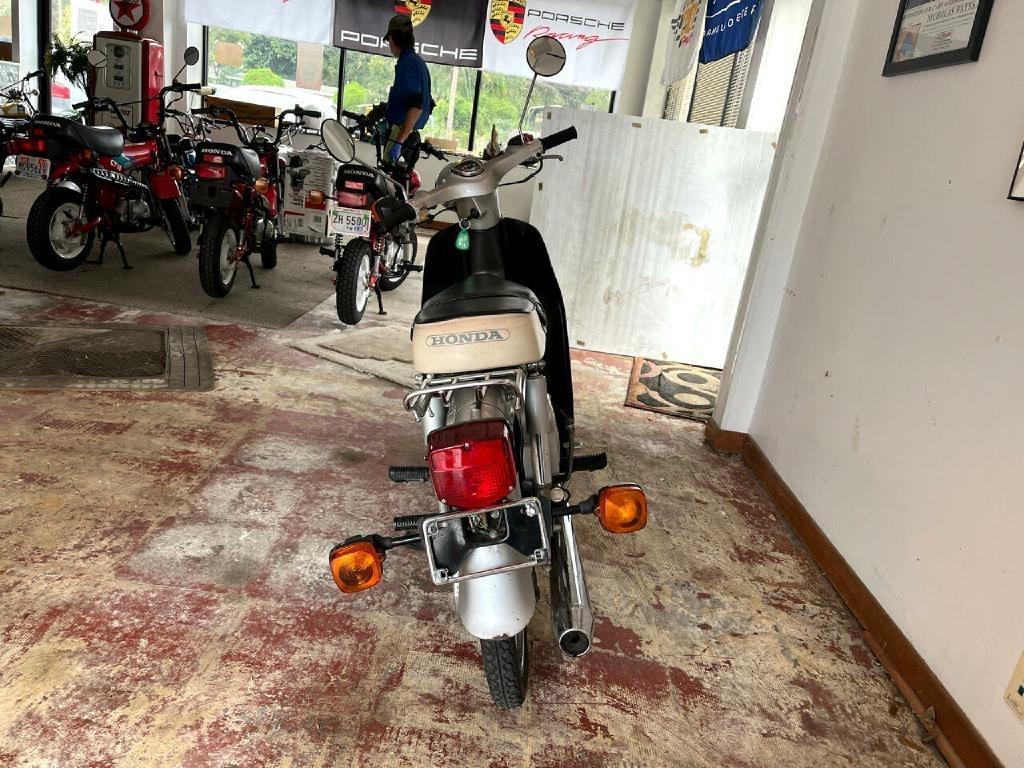 Honda C70  1983