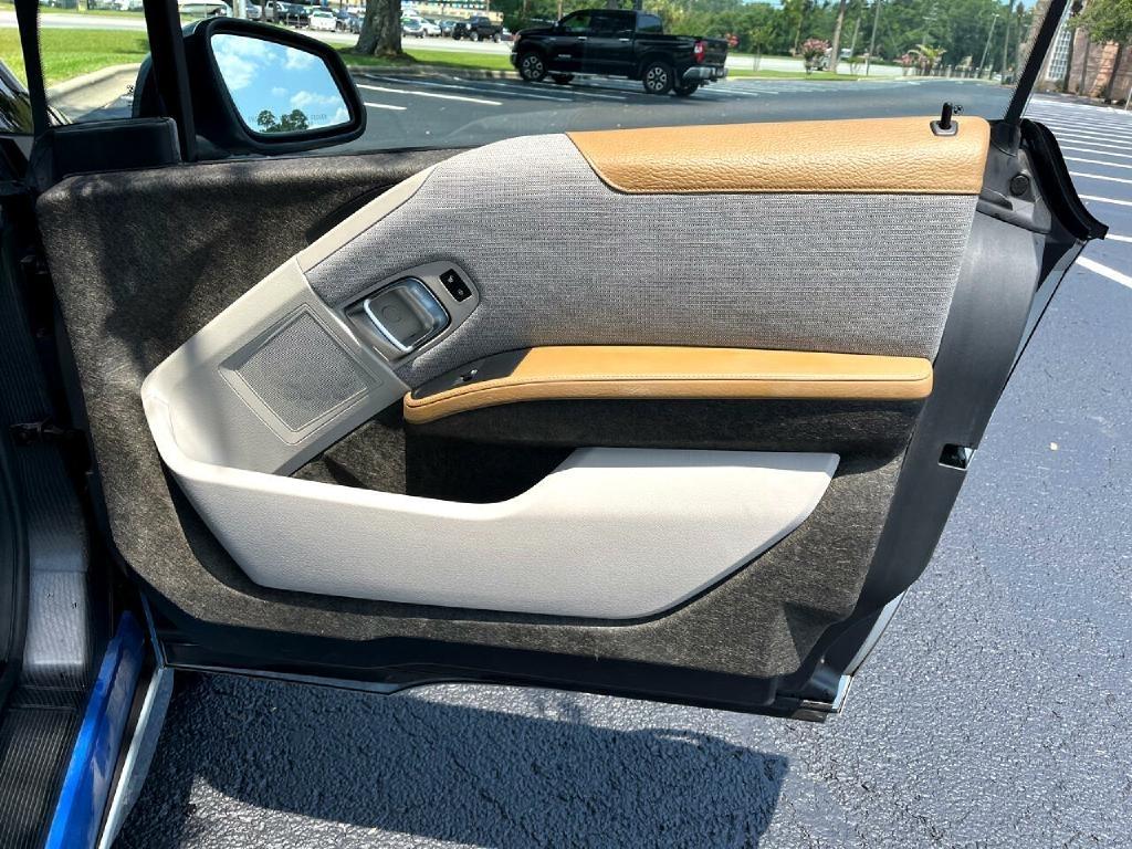 BMW i3  2014