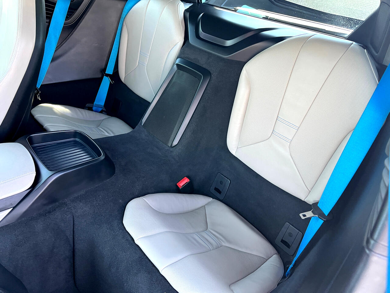 BMW i8 2D Coupe 2015