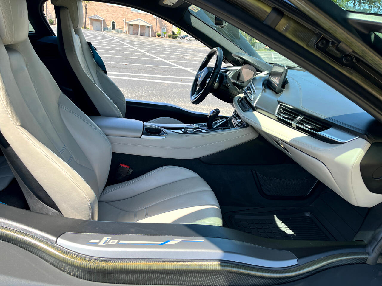 BMW i8 2D Coupe 2015