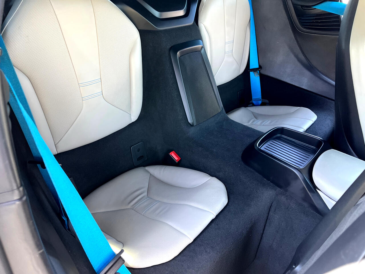 BMW i8 2D Coupe 2015