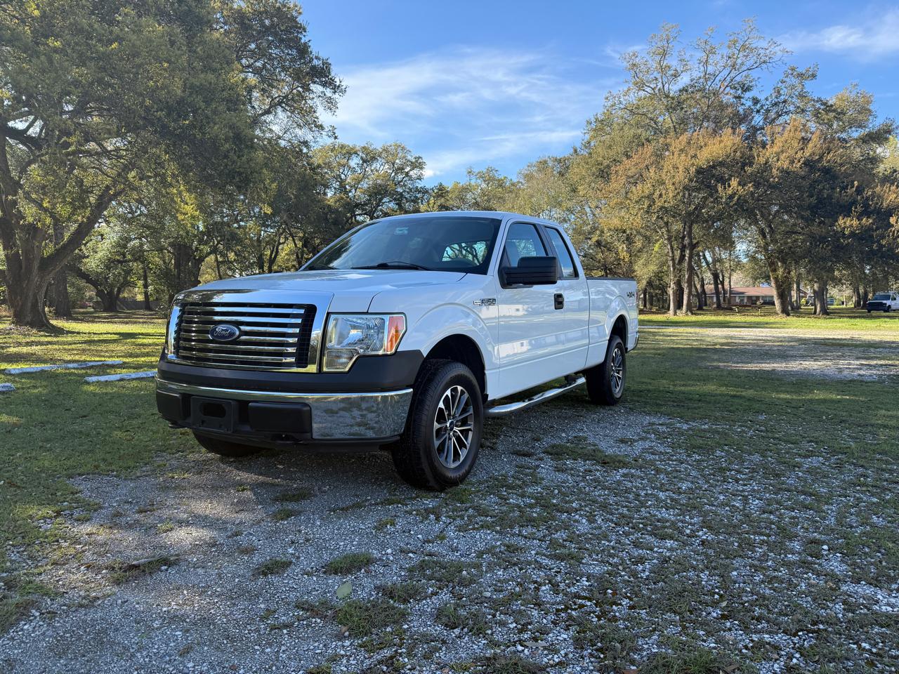 Ford F-150 Supercab 139" 4WD XL 2009