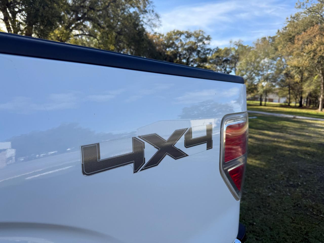 Ford F-150 Supercab 139" 4WD XL 2009