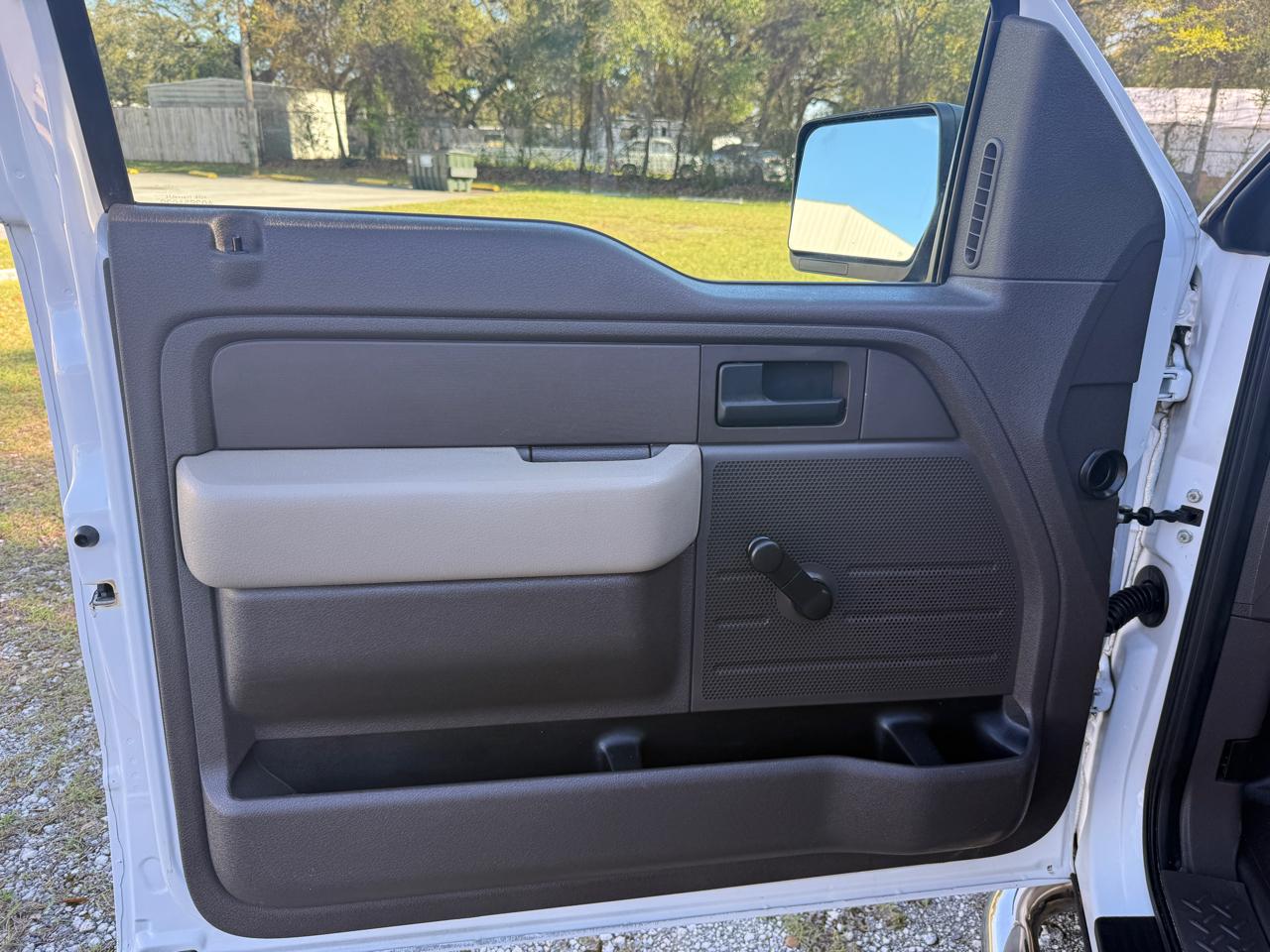 Ford F-150 Supercab 139" 4WD XL 2009