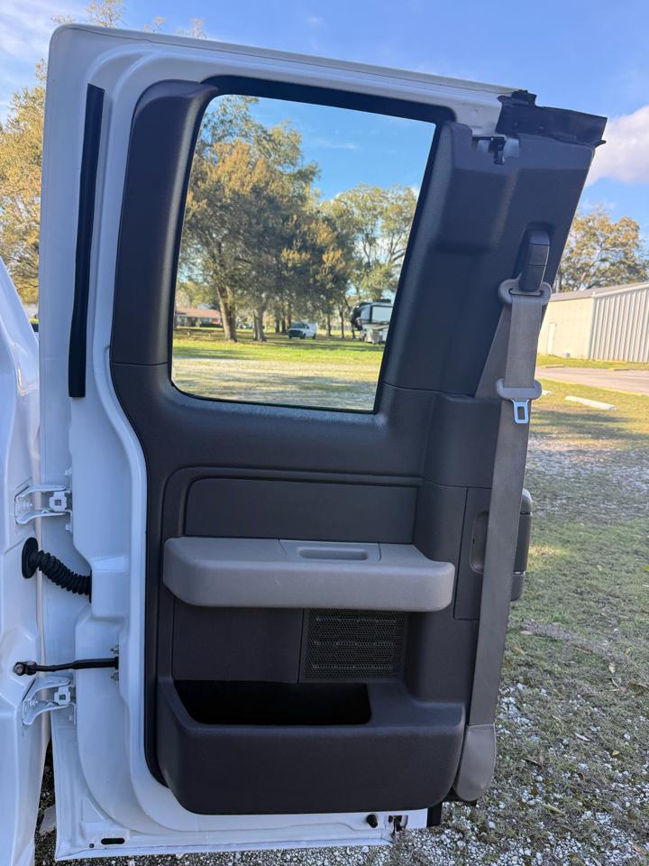 Ford F-150 Supercab 139" 4WD XL 2009