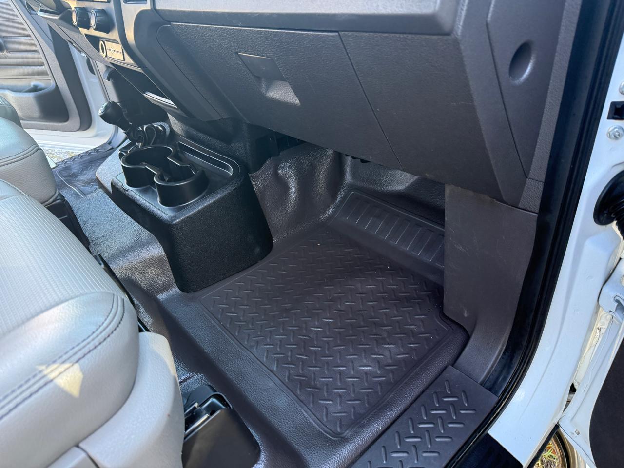 Ford F-150 Supercab 139" 4WD XL 2009