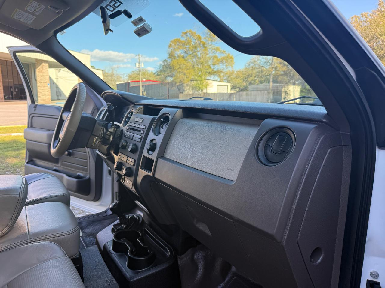 Ford F-150 Supercab 139" 4WD XL 2009