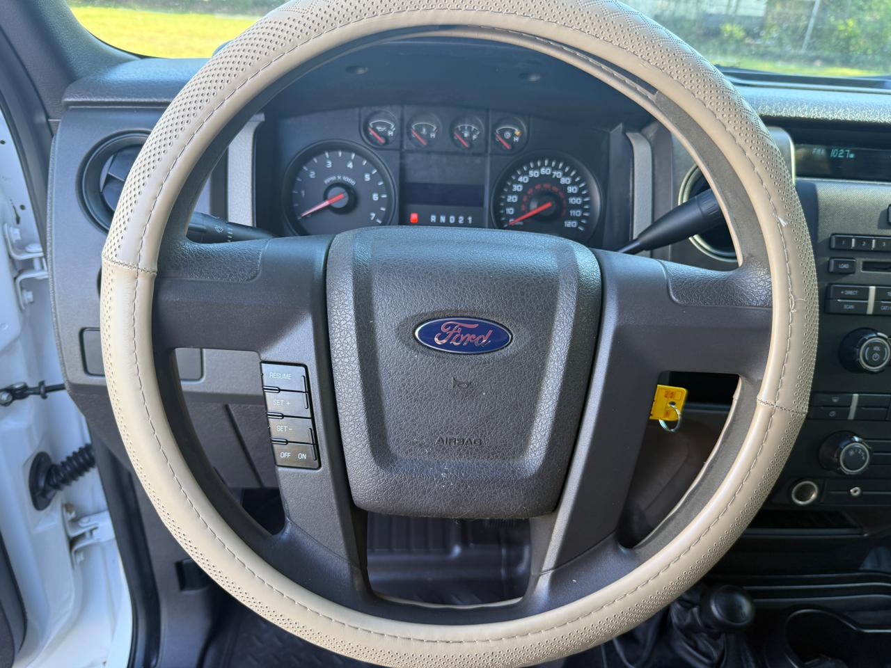 Ford F-150 Supercab 139" 4WD XL 2009