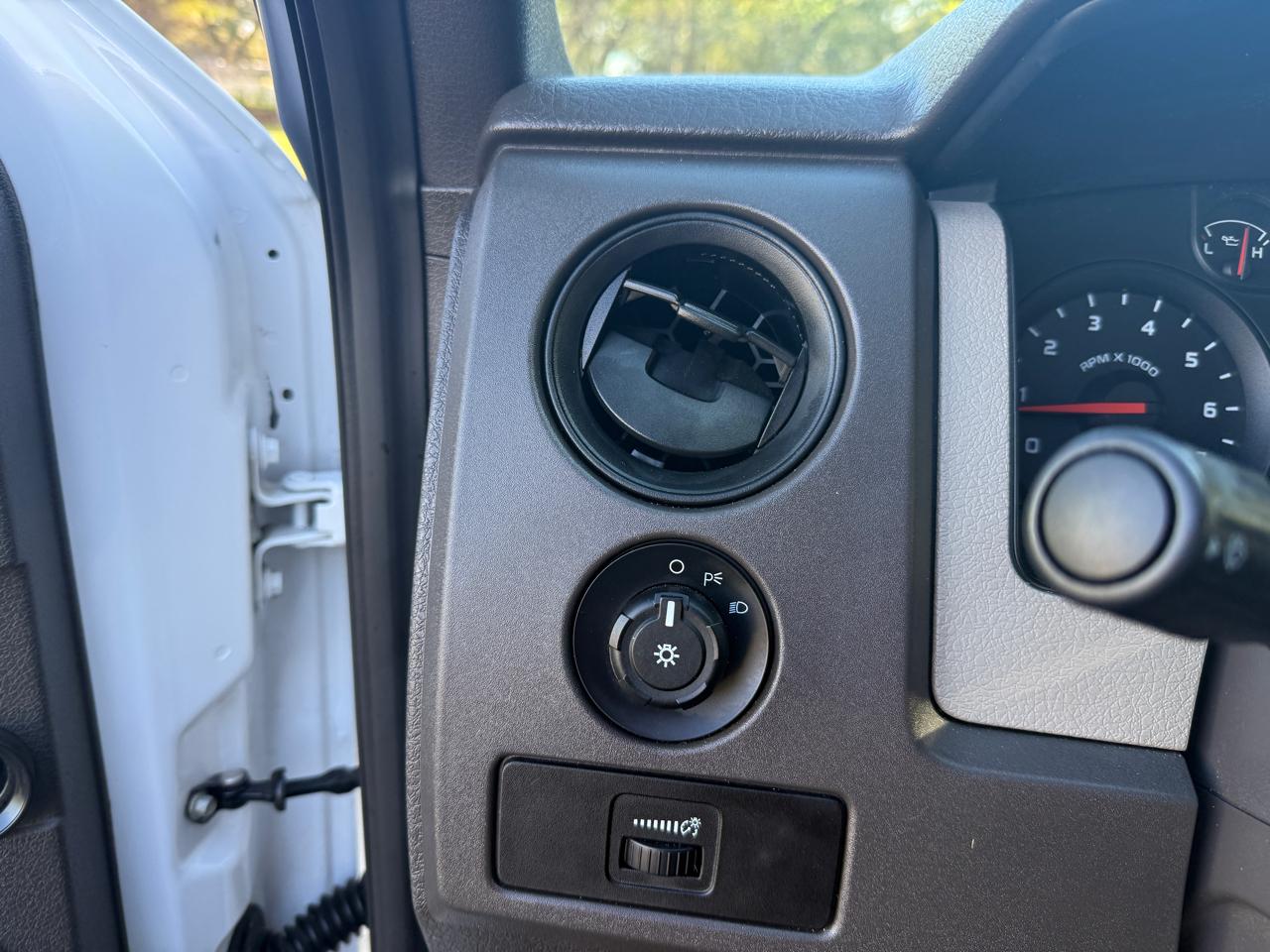 Ford F-150 Supercab 139" 4WD XL 2009