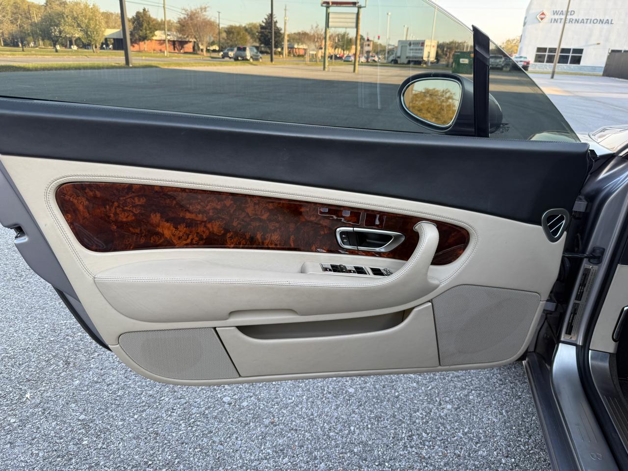 Bentley Continental GT Coupe 2005