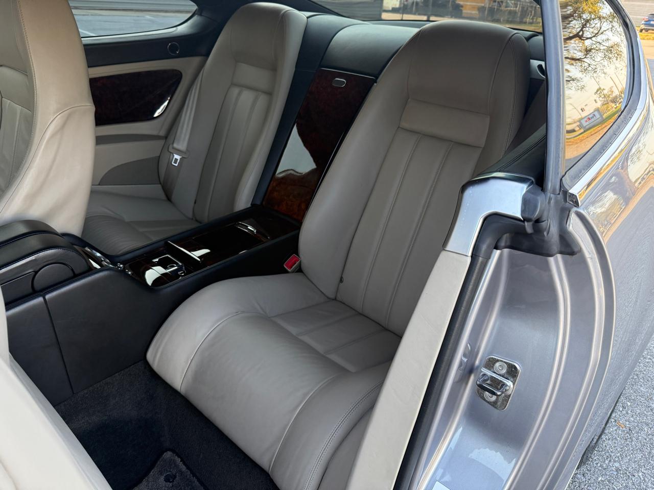 Bentley Continental GT Coupe 2005