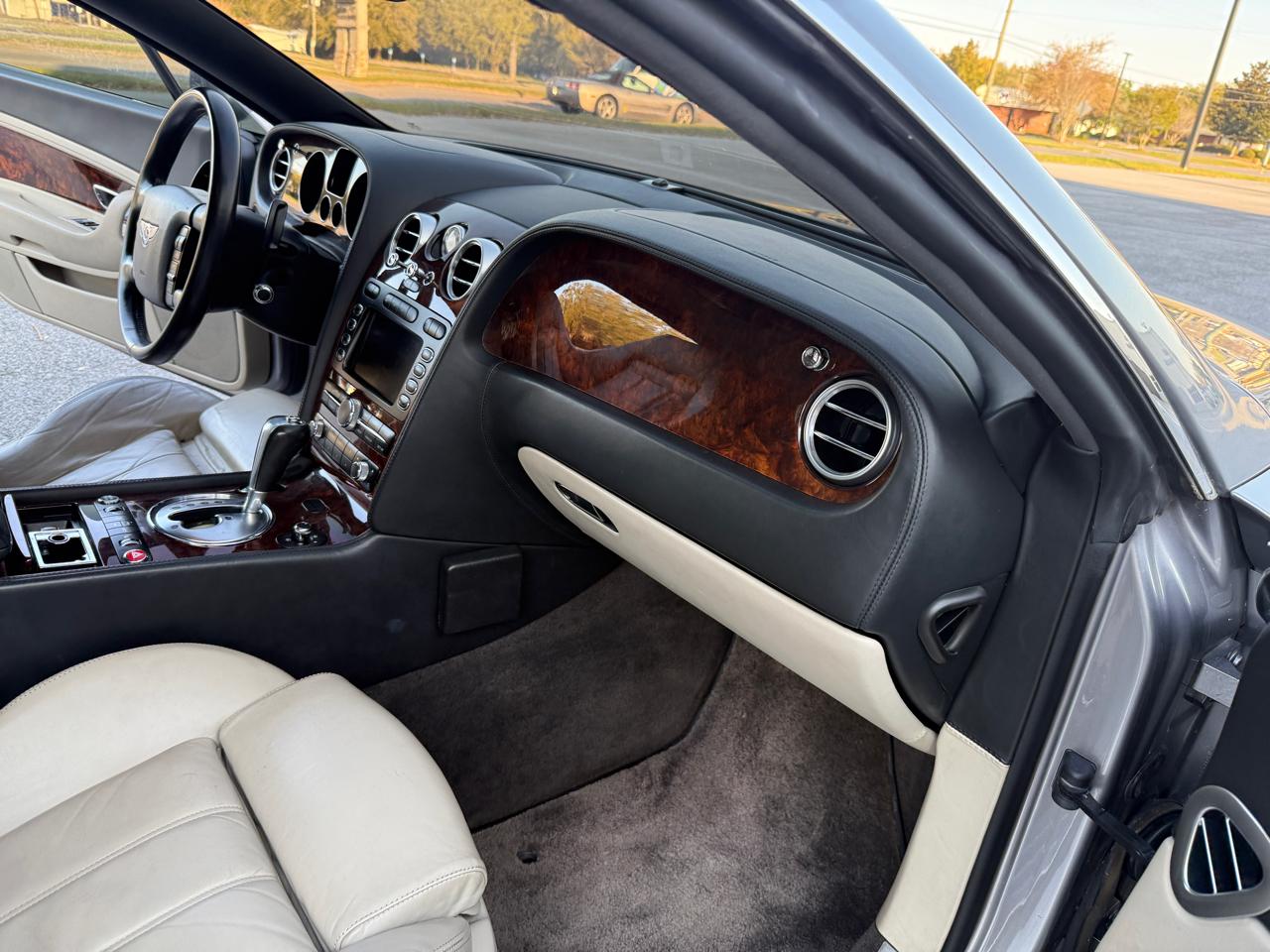 Bentley Continental GT Coupe 2005