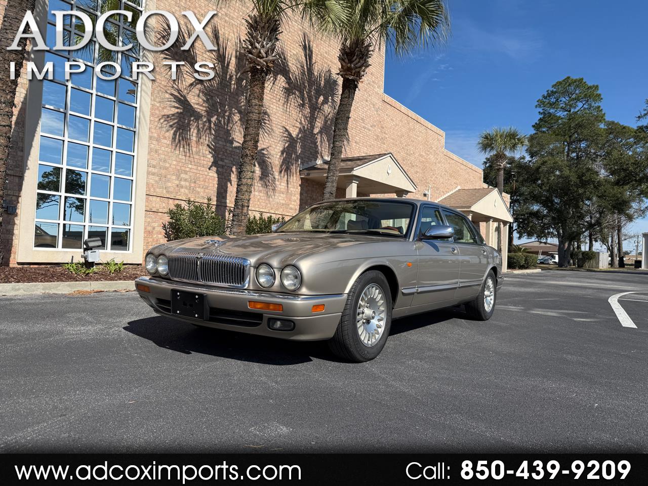 1997 Jaguar XJ Sedan Vanden Plas