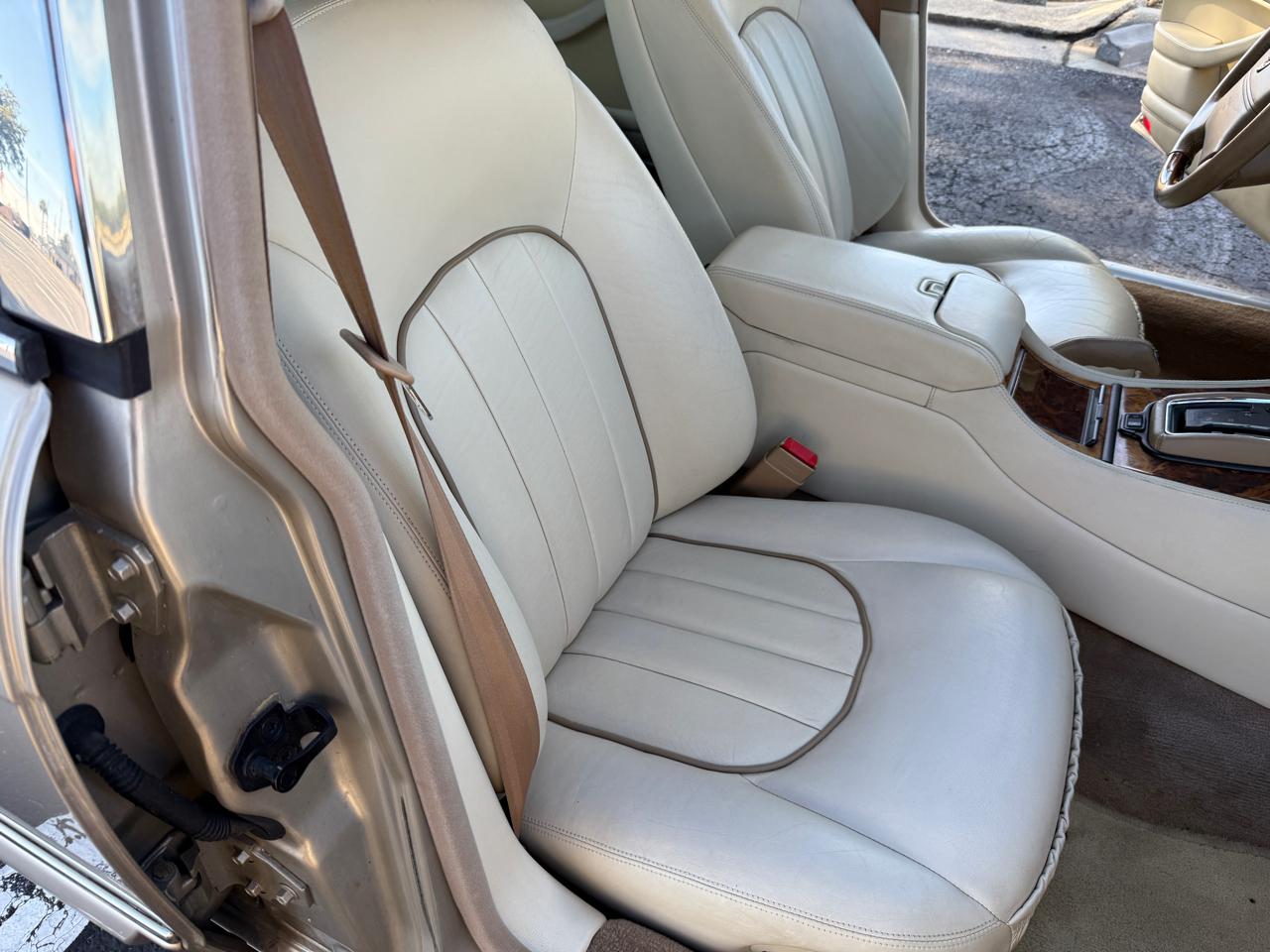 Jaguar XJ Sedan Vanden Plas 1997