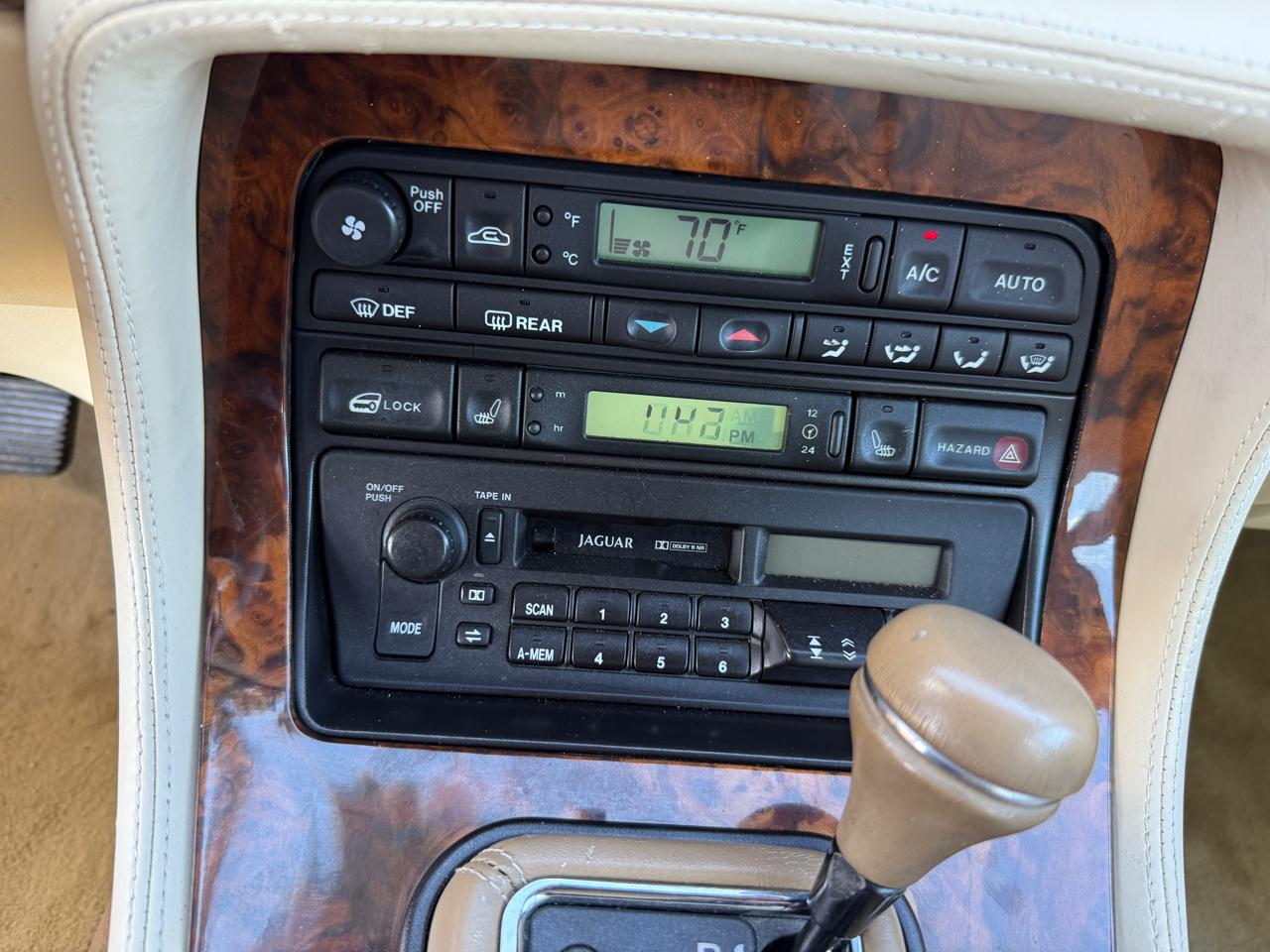 Jaguar XJ Sedan Vanden Plas 1997