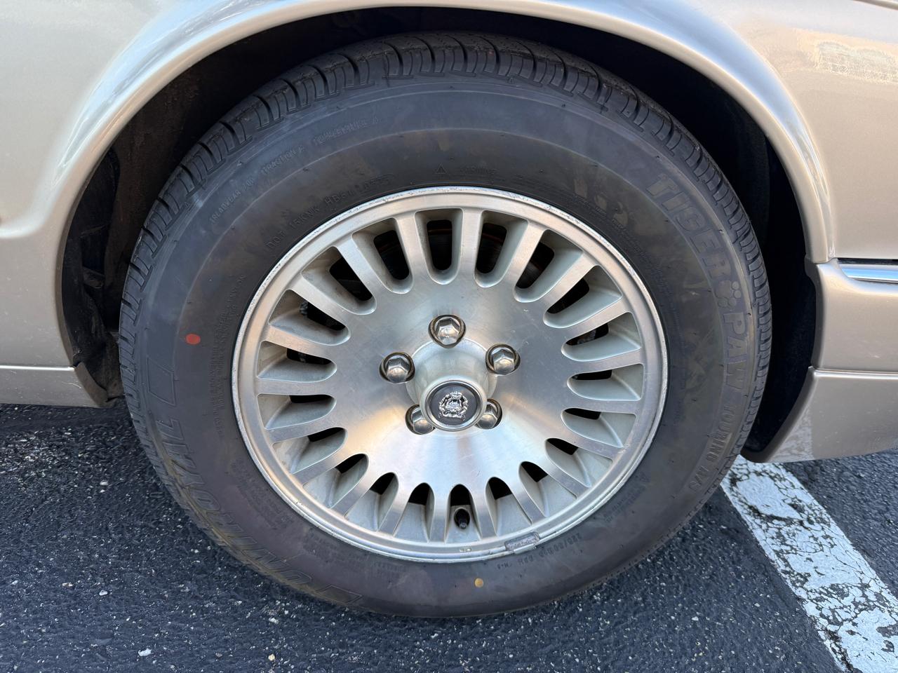 Jaguar XJ Sedan Vanden Plas 1997