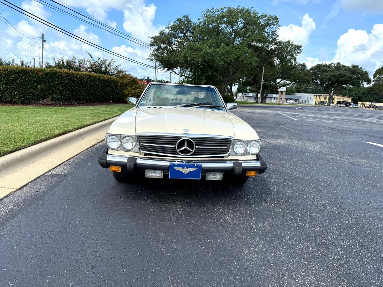 Mercedes-Benz 380 SL 1981 Mercedes-Benz 380 SL 1981