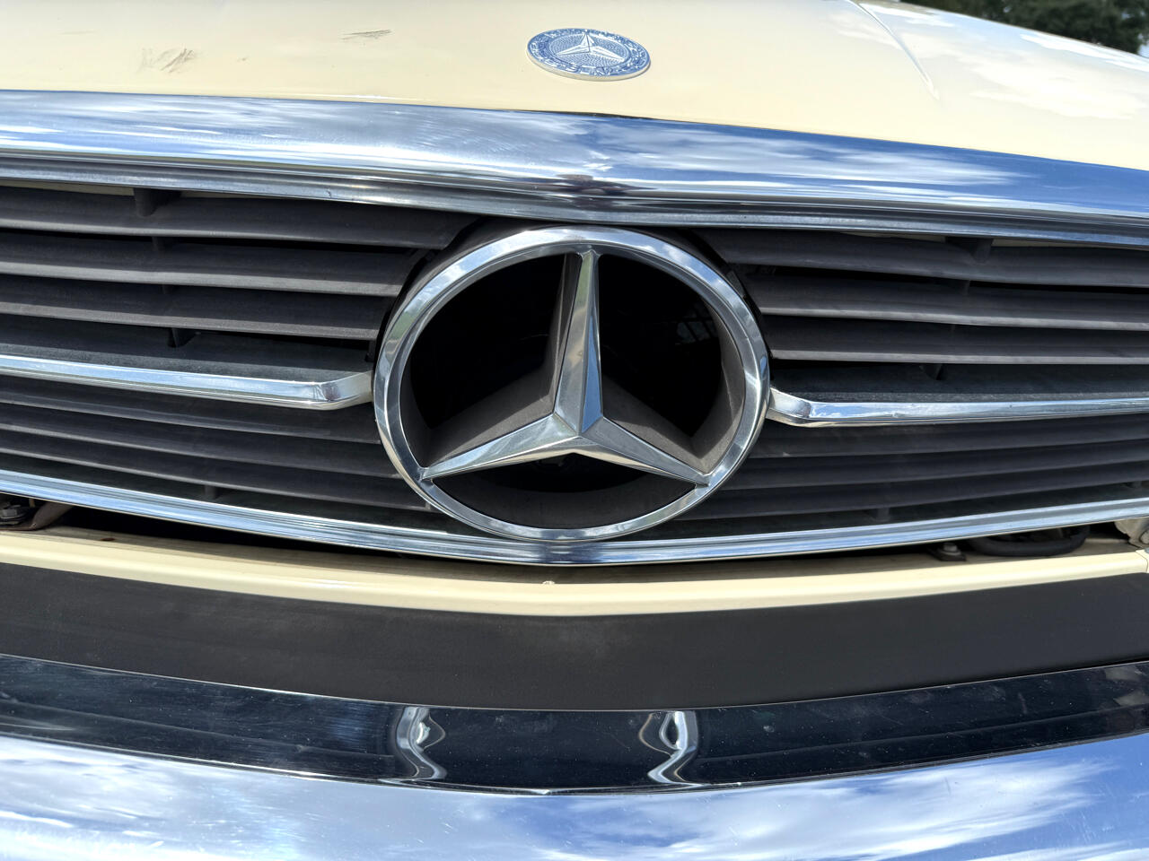 Mercedes-Benz 380 SL 1981 Mercedes-Benz 380 SL 1981