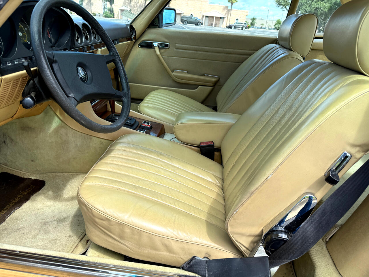 Mercedes-Benz 380 SL 1981 Mercedes-Benz 380 SL 1981