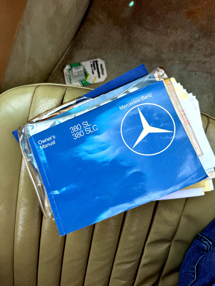 Mercedes-Benz 380 SL 1981 Mercedes-Benz 380 SL 1981