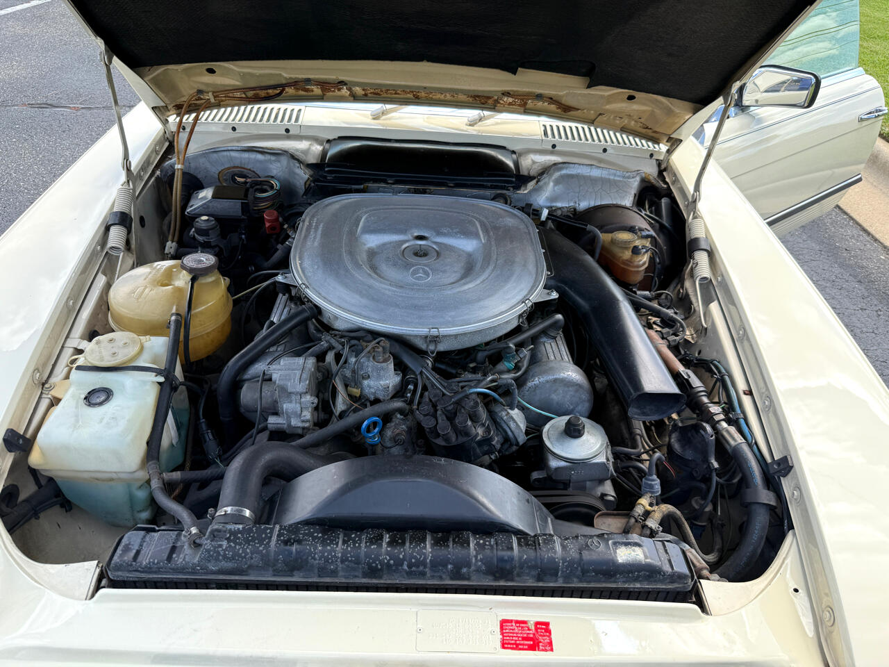 Mercedes-Benz 380 SL 1981 Mercedes-Benz 380 SL 1981