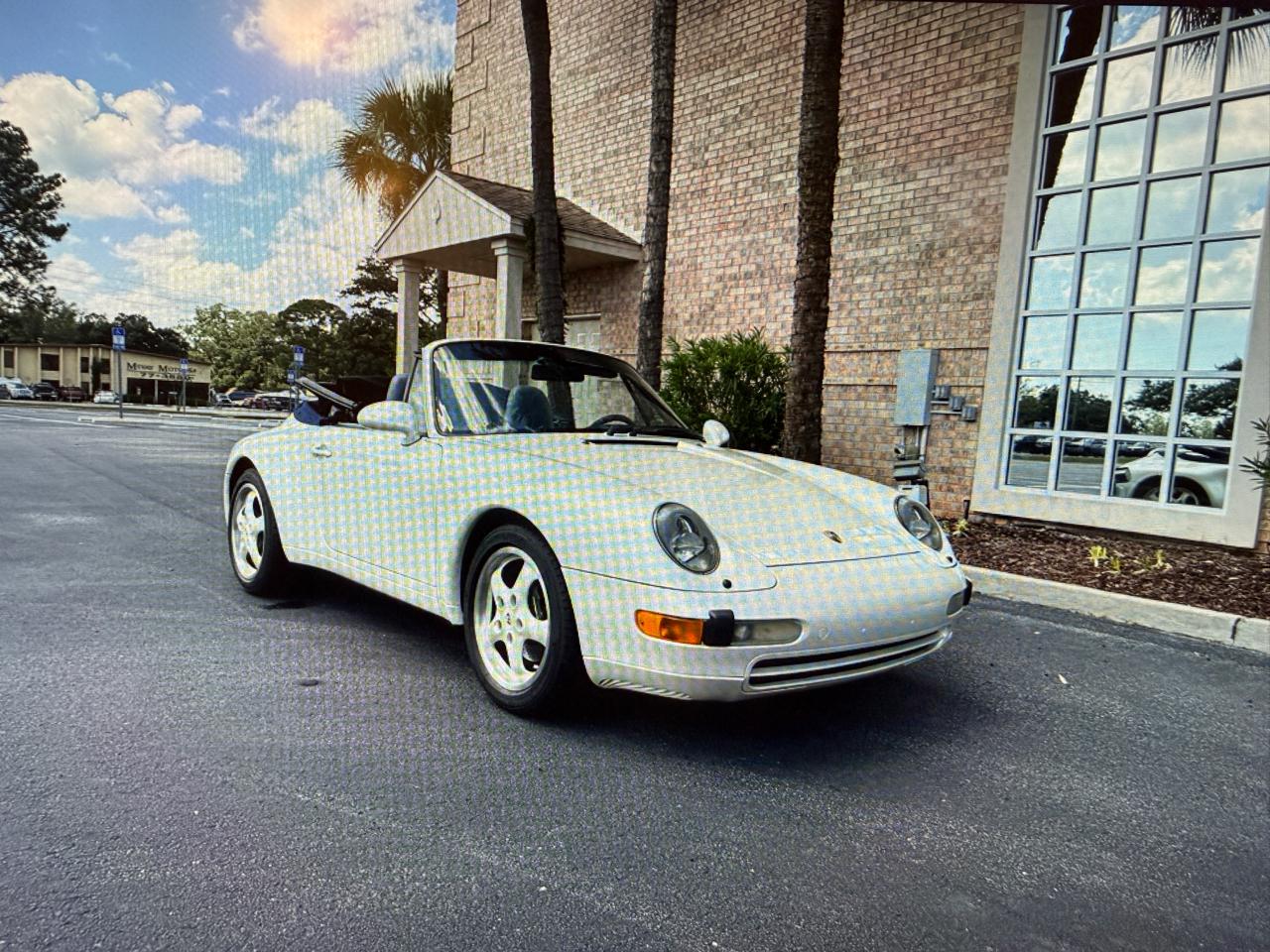 Porsche 911 Carrera Cabriolet 1995