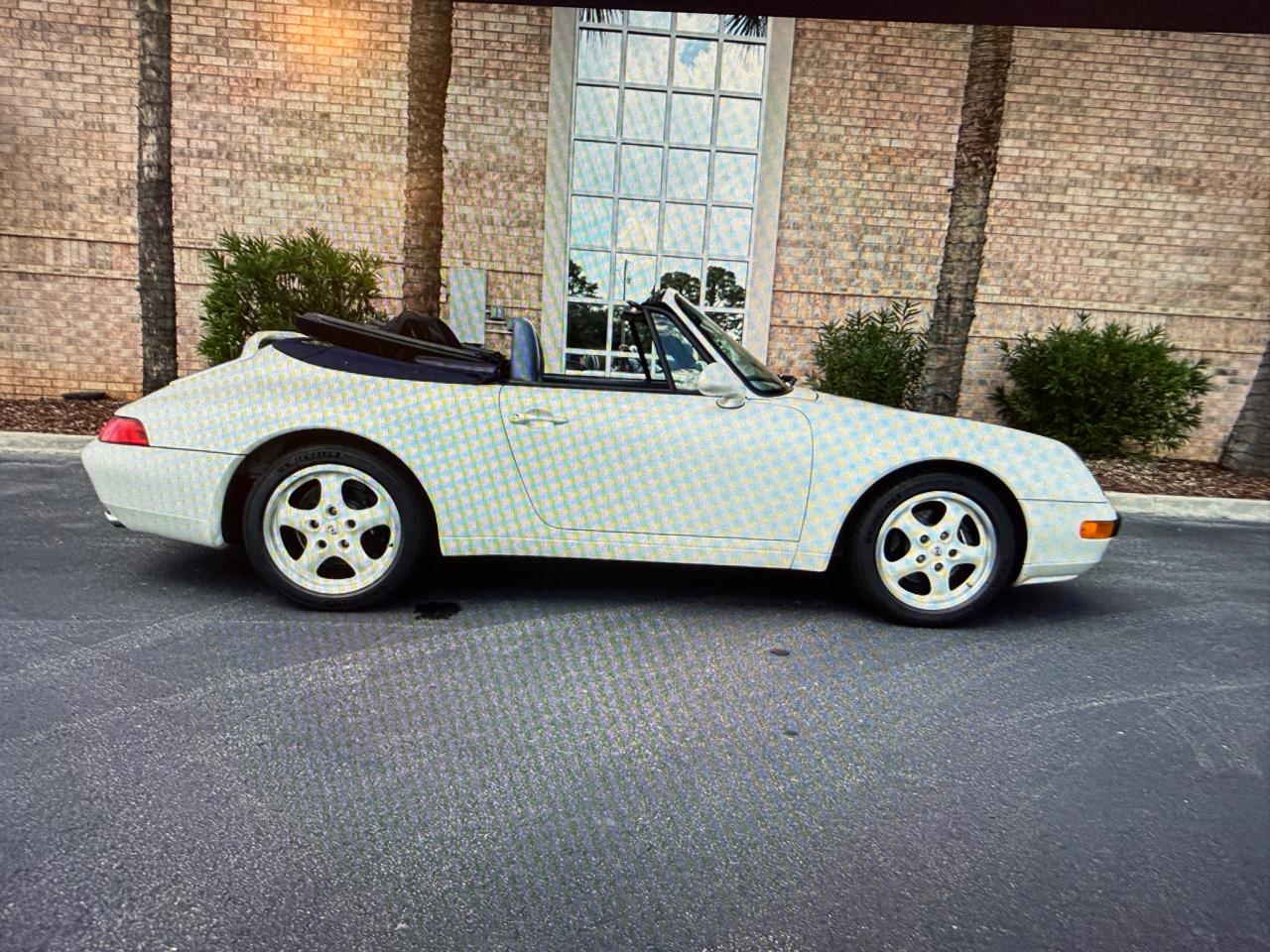 Porsche 911 Carrera Cabriolet 1995