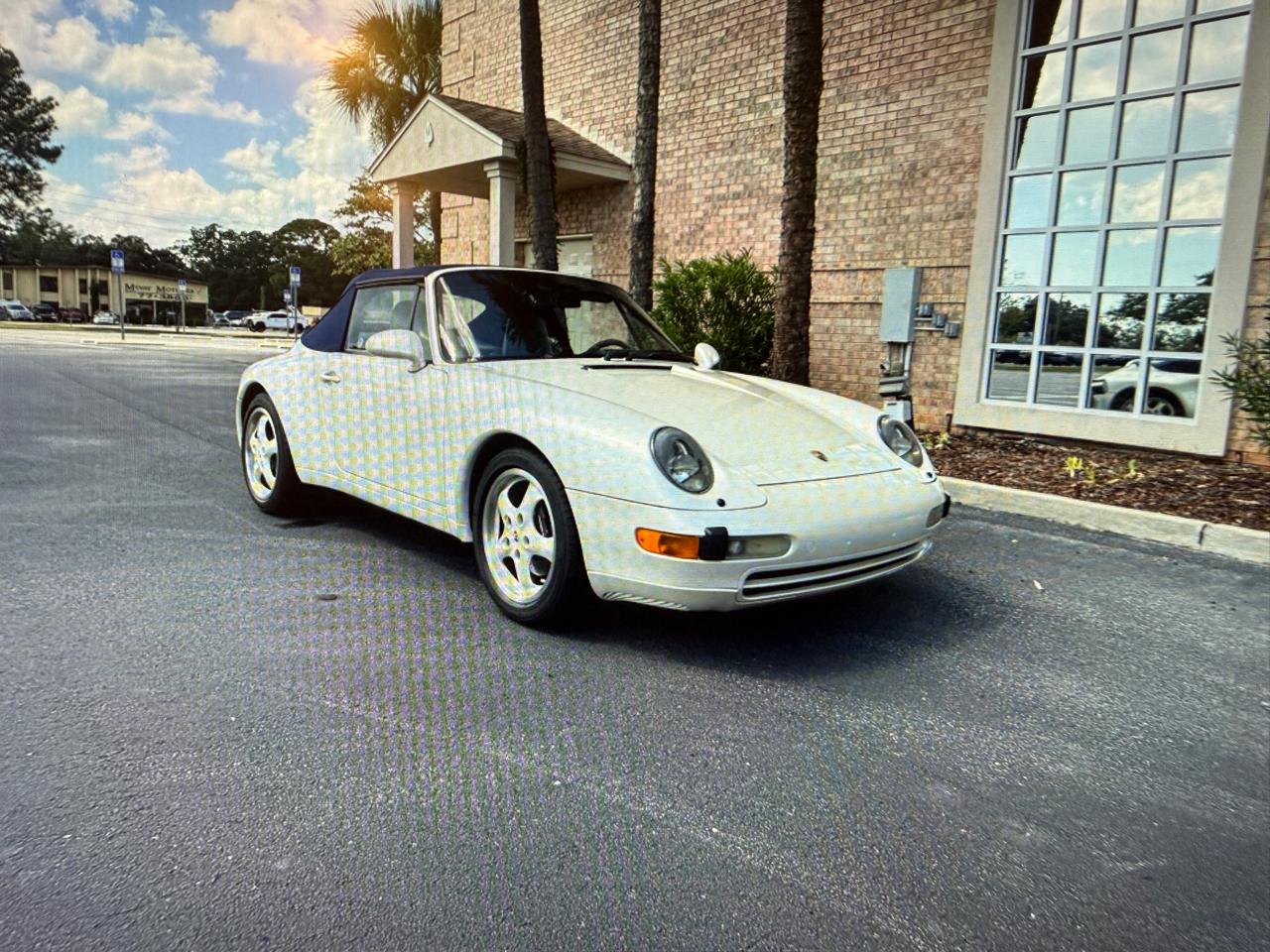 Porsche 911 Carrera Cabriolet 1995