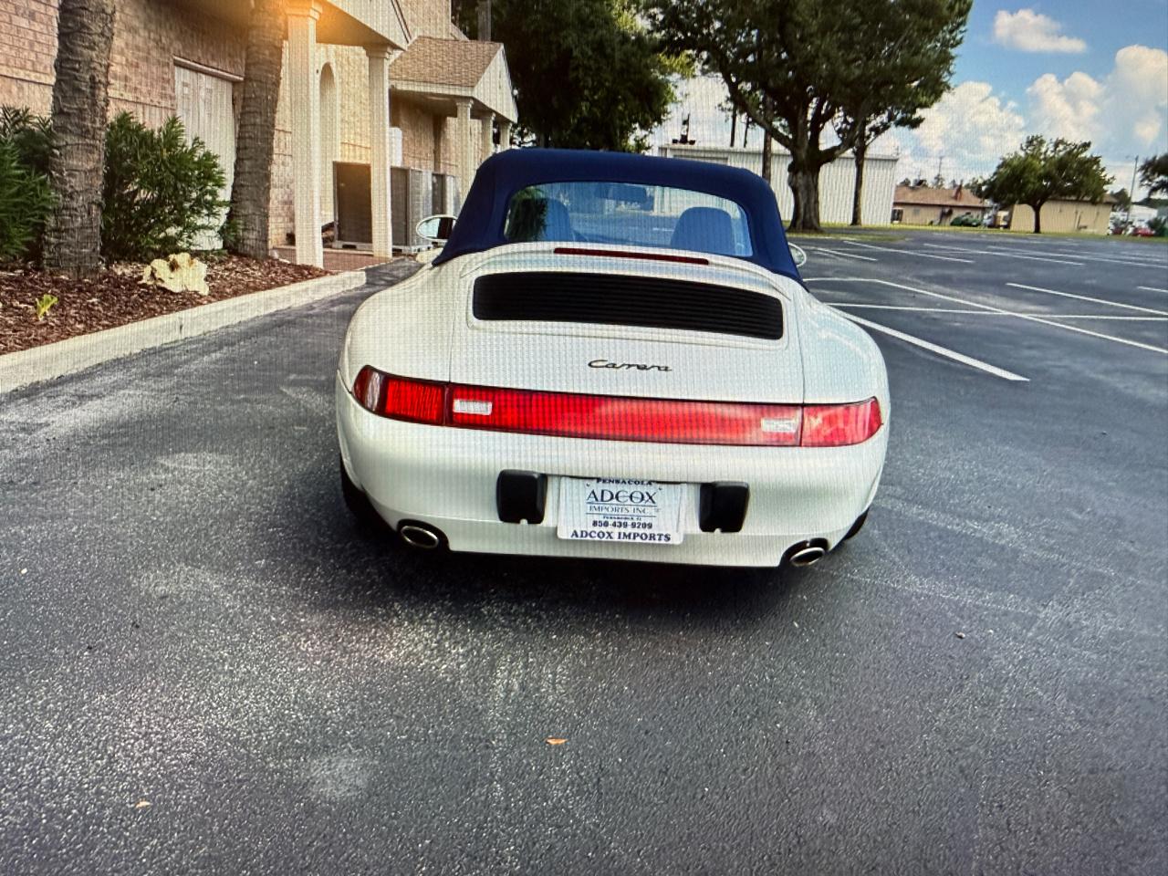 Porsche 911 Carrera Cabriolet 1995