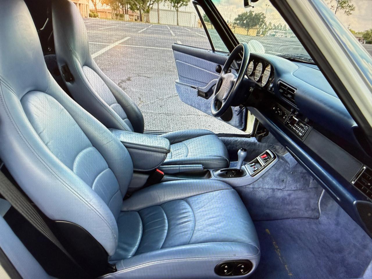 Porsche 911 Carrera Cabriolet 1995