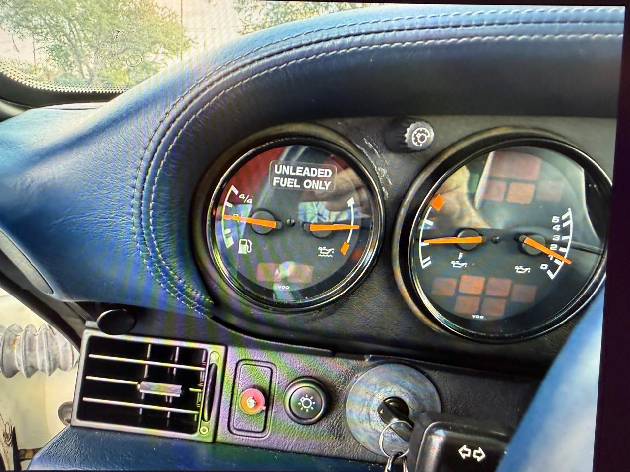 Porsche 911 Carrera Cabriolet 1995