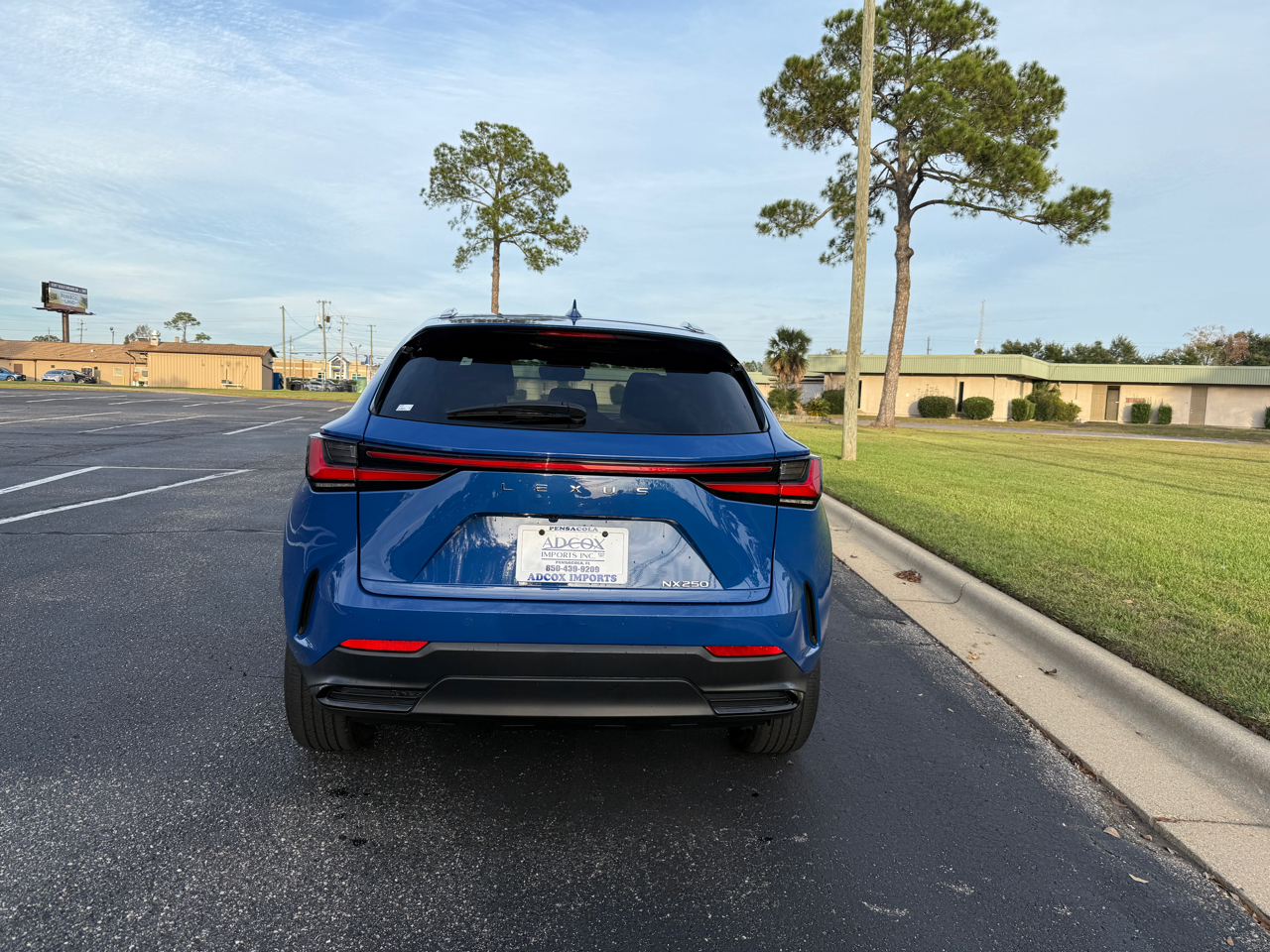 2023 Lexus NX 250 Premium photo 4