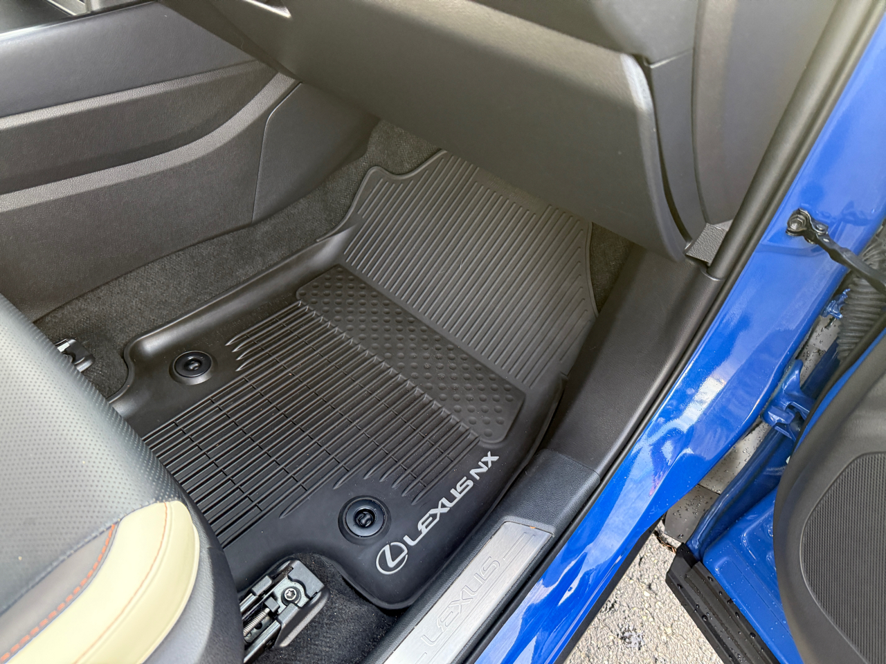 Lexus NX 250 Premium 2023