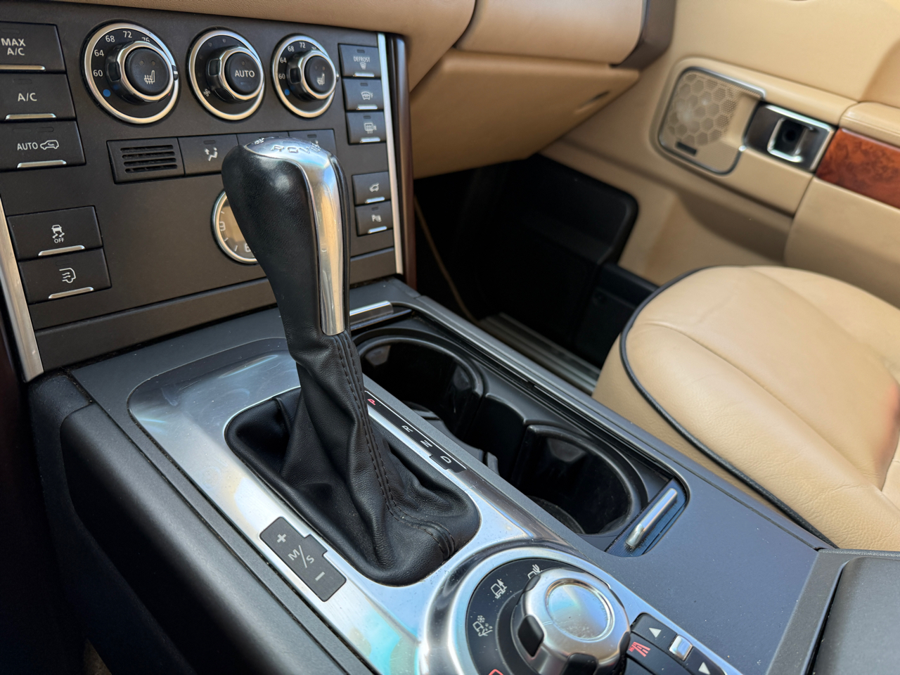 Land Rover Range Rover HSE 2012