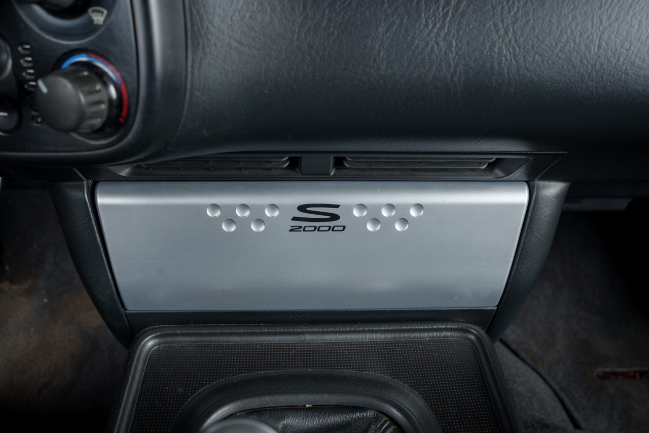 Honda S2000 Roadster 2004