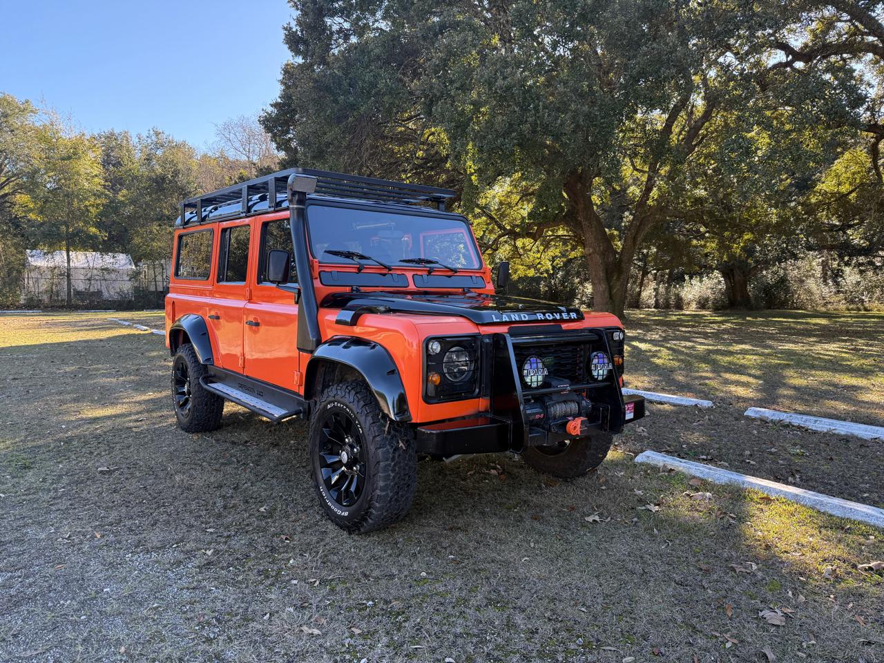 Land Rover Defender 110 4-Door 4WD 1987