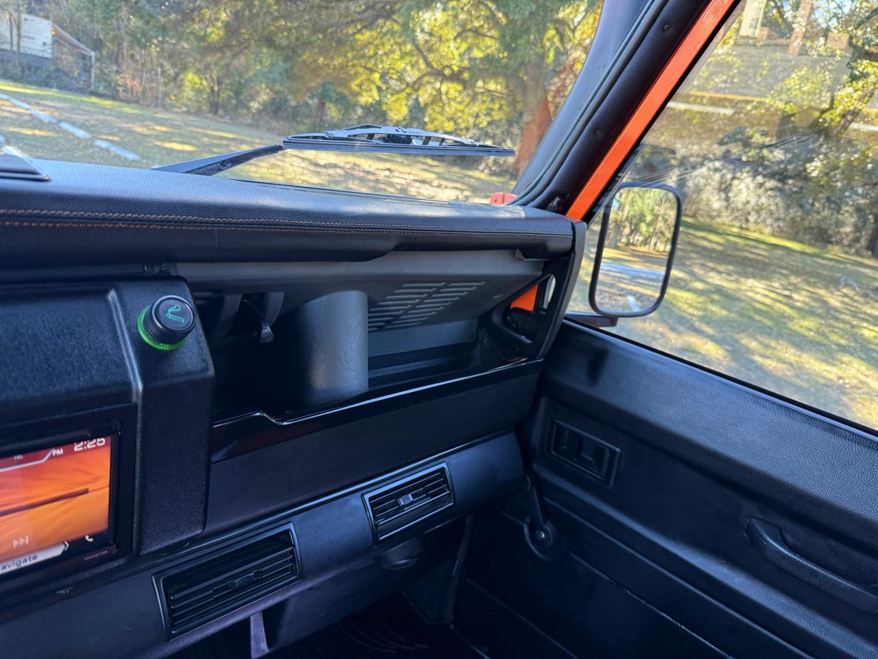 Land Rover Defender 110 4-Door 4WD 1987