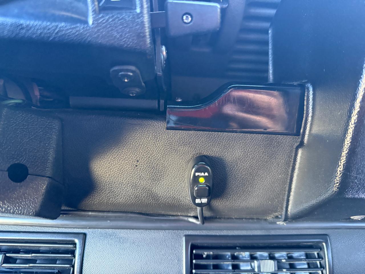 Land Rover Defender 110 4-Door 4WD 1987