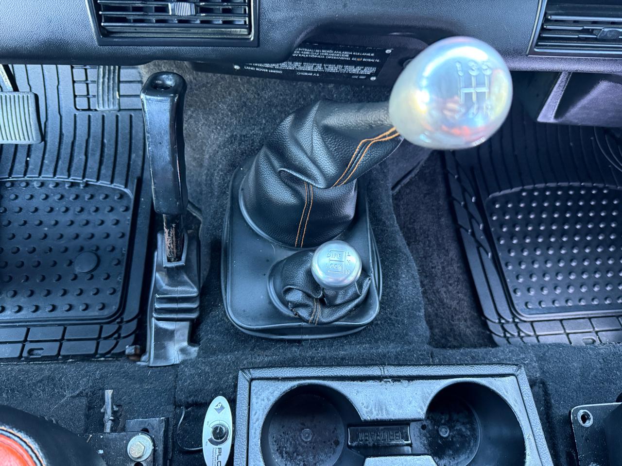 Land Rover Defender 110 4-Door 4WD 1987